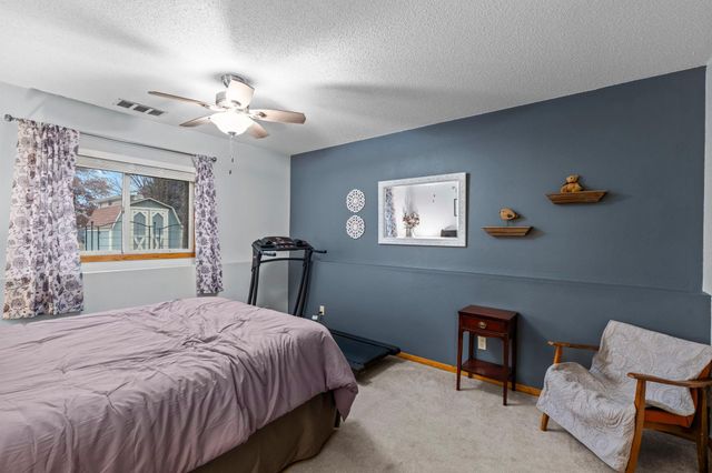 5249 Vera Cruz Avenue N, Crystal, MN 55429