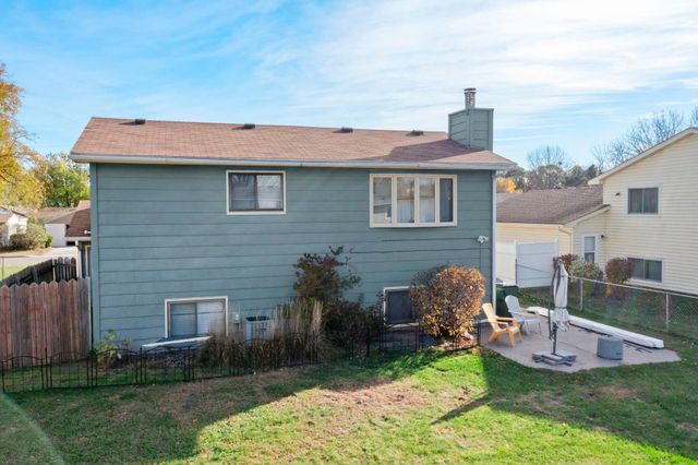 5249 Vera Cruz Avenue N, Crystal, MN 55429