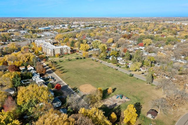 5249 Vera Cruz Avenue N, Crystal, MN 55429