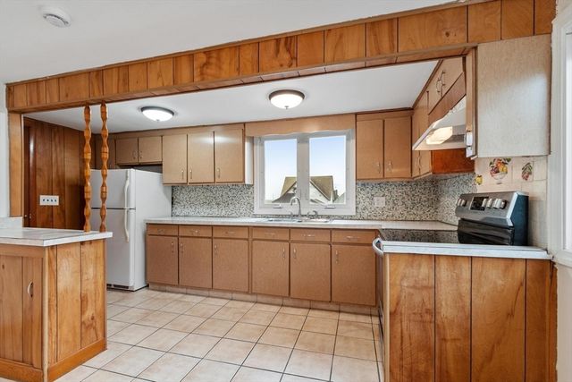 17 Tufts Avenue, Everett, MA 02149