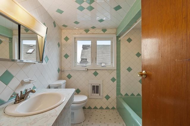 17 Tufts Avenue, Everett, MA 02149