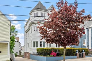 17 Tufts Avenue, Everett, MA 02149