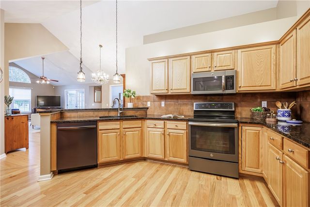 82 Maple Center Road, Greece, NY 14468