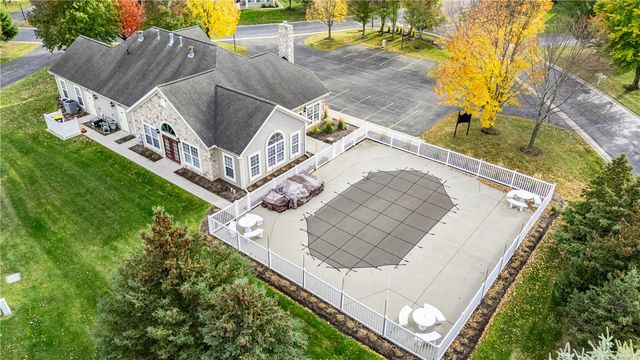 82 Maple Center Road, Greece, NY 14468