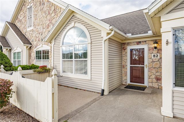 82 Maple Center Road, Greece, NY 14468