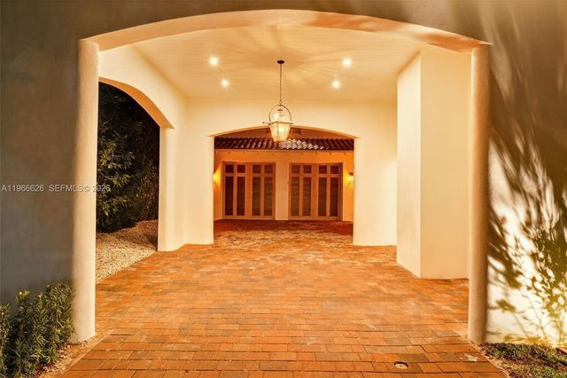 1514 Consolata Avenue, Coral Gables, FL 33146