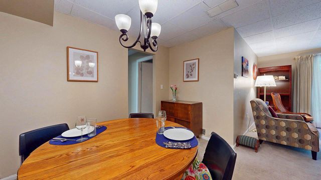100 Kennedy Dr Apt 4, South Burlington, VT 05403