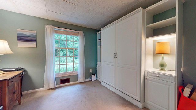 100 Kennedy Dr Apt 4, South Burlington, VT 05403