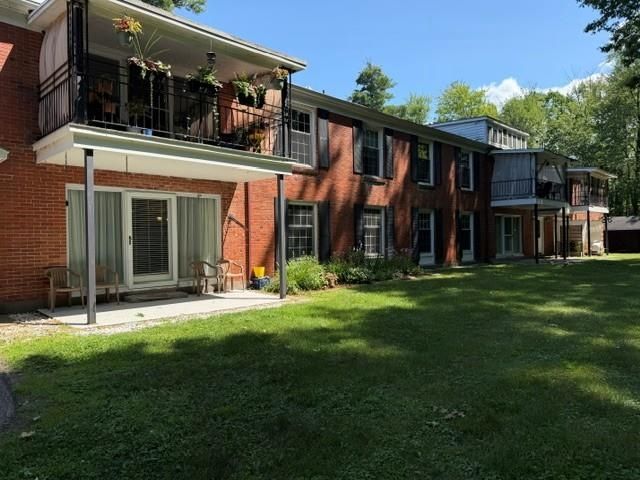100 Kennedy Dr Apt 4, South Burlington, VT 05403