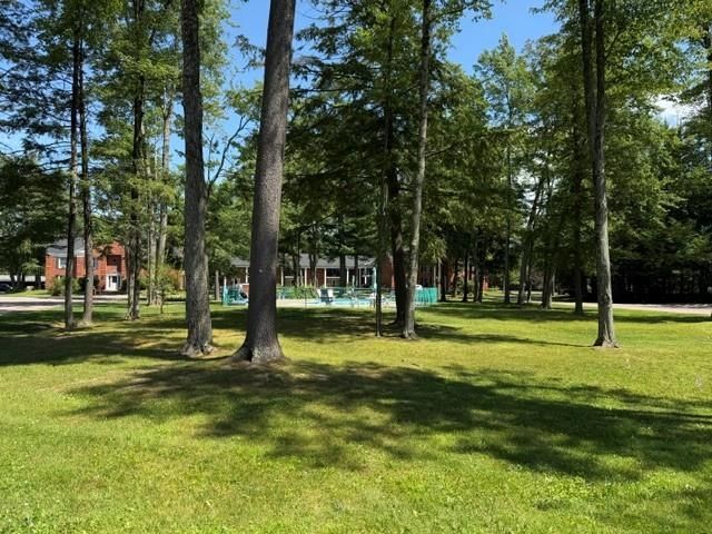 100 Kennedy Dr Apt 4, South Burlington, VT 05403