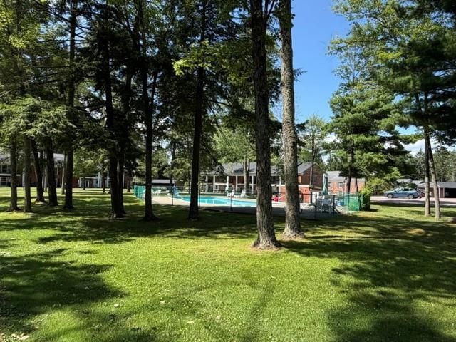 100 Kennedy Dr Apt 4, South Burlington, VT 05403