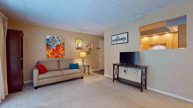100 Kennedy Dr Apt 4, South Burlington, VT 05403