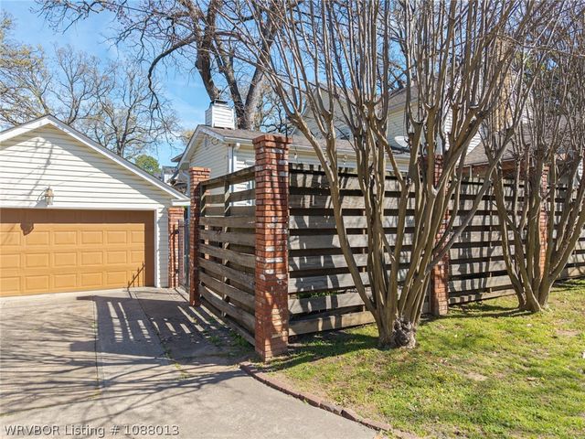 1414 Hendricks Boulevard, Fort Smith, AR 72903