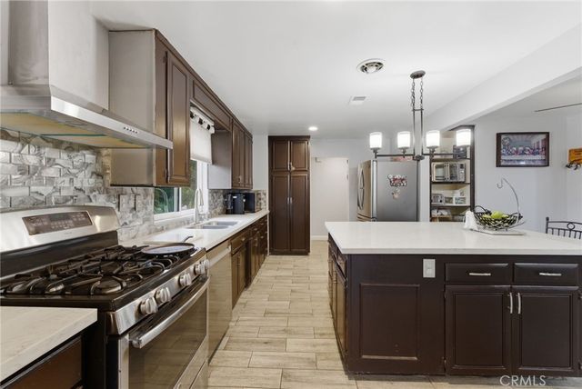 7420 Ivy Lane, Rancho Cucamonga, CA 91730