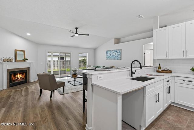 4180 CHELSEA HARBOR Drive W, Jacksonville, FL 32224