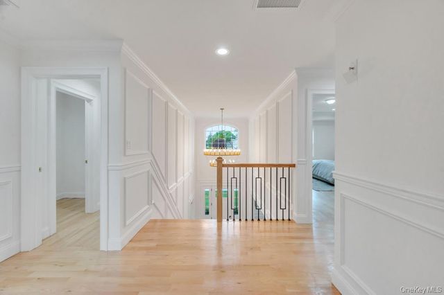 85 West Avenue, Hicksville, NY 11801