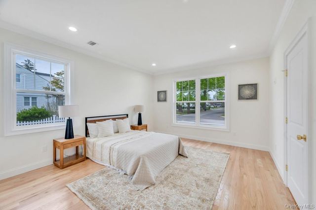 85 West Avenue, Hicksville, NY 11801