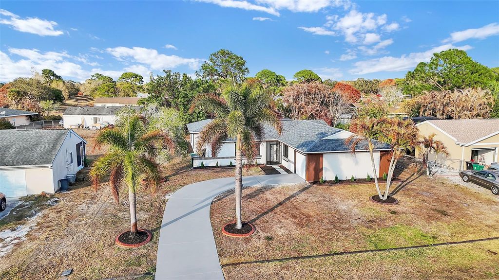 257 SW Cherryhill Road, Port St. Lucie, Port St Lucie, FL 34953