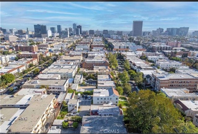 144 S Catalina, Los Angeles, CA 90004