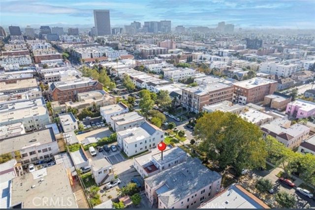 144 S Catalina, Los Angeles, CA 90004