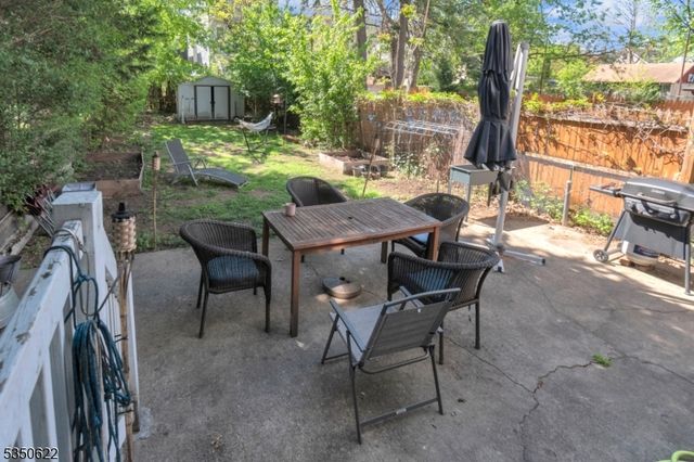 26 Grand St, Garfield City, NJ 07026