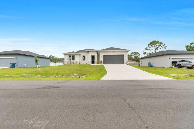 544 Higgs Avenue NW, Palm Bay, FL 32907
