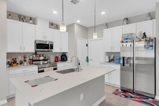 544 Higgs Avenue NW, Palm Bay, FL 32907