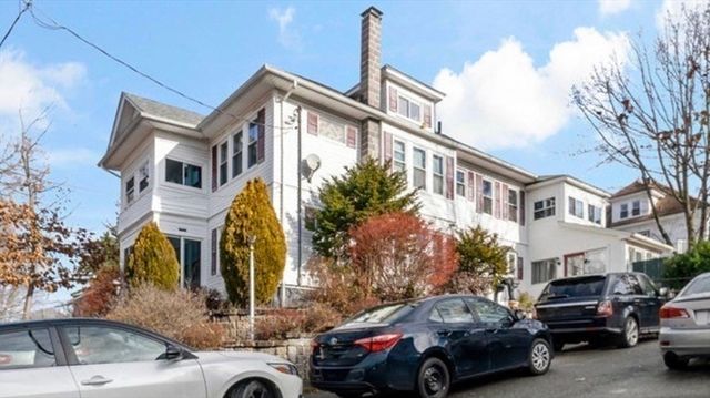 9-11 Horne St, Methuen, MA 01844