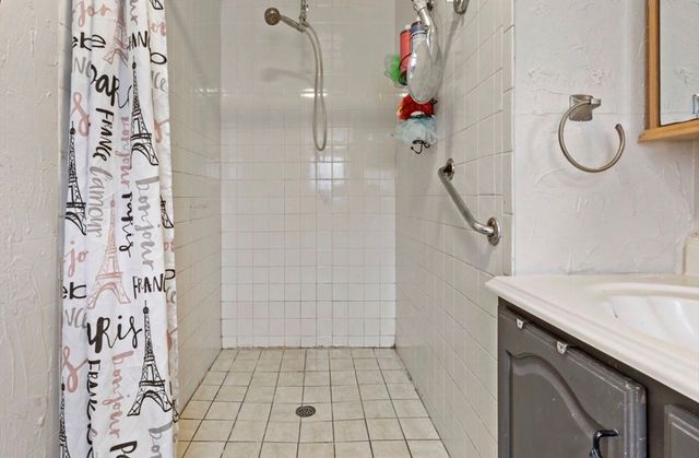 9-11 Horne St, Methuen, MA 01844