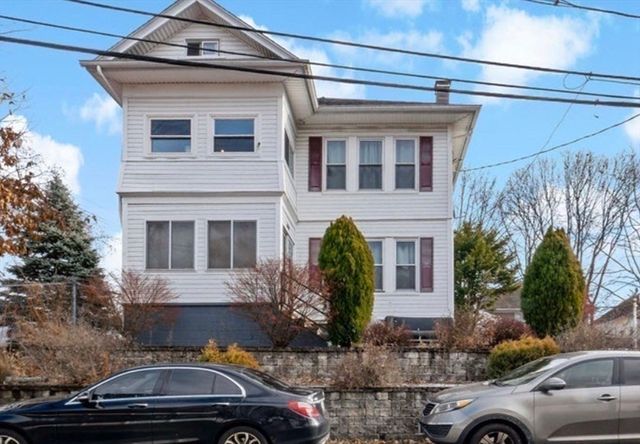 9-11 Horne St, Methuen, MA 01844