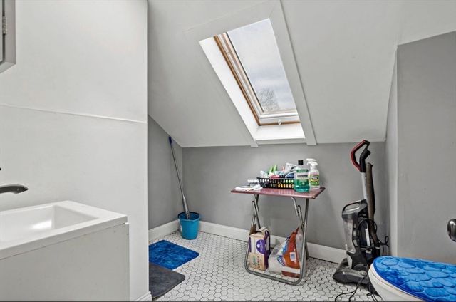 9-11 Horne St, Methuen, MA 01844