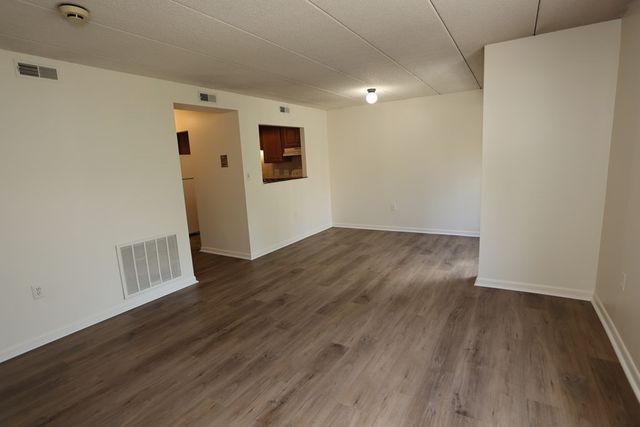 44 Concord Ave 204, Cambridge, MA 02138