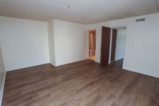 44 Concord Ave 204, Cambridge, MA 02138