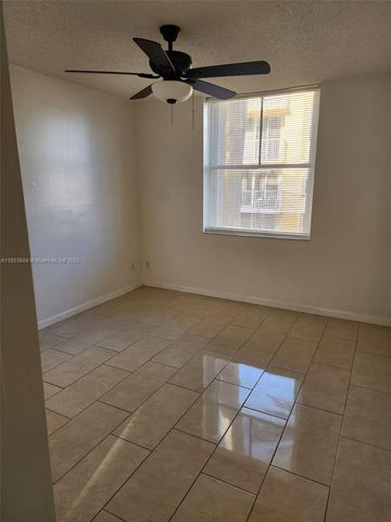 1450 SE 3rd Ave 208, Dania Beach, FL 33004