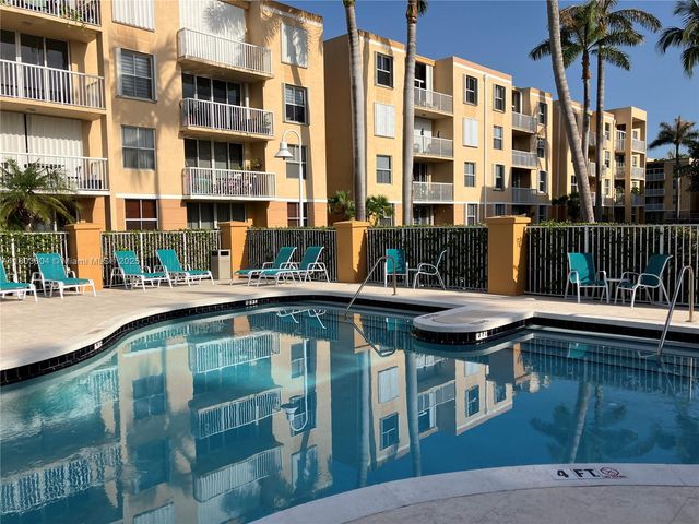 1450 SE 3rd Ave 208, Dania Beach, FL 33004