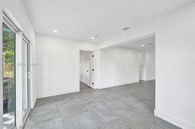 680 SW 29th Ter, Fort Lauderdale, FL 33312