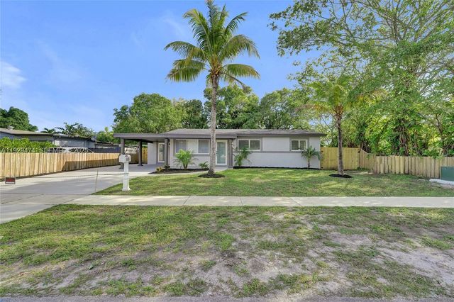680 SW 29th Ter, Fort Lauderdale, FL 33312