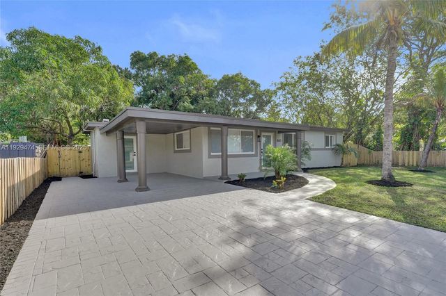 680 SW 29th Ter, Fort Lauderdale, FL 33312