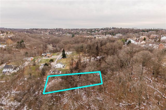 1853 Essen Hill Road, Upper St Clair, PA 15241