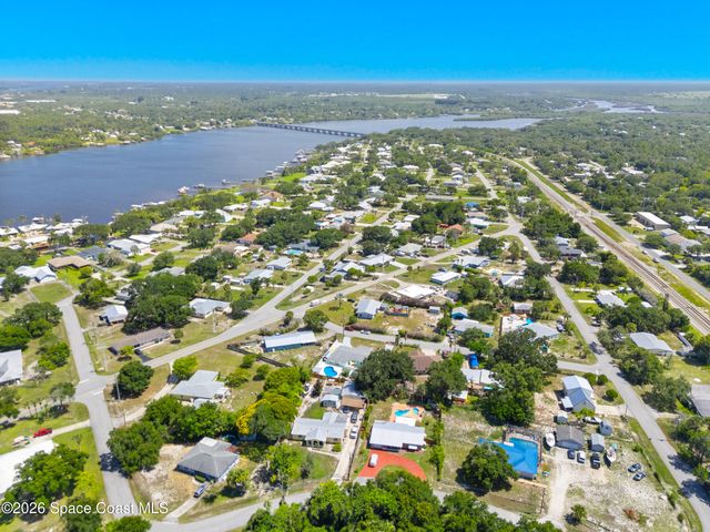 3730 Maple Street, Sebastian, FL 32976