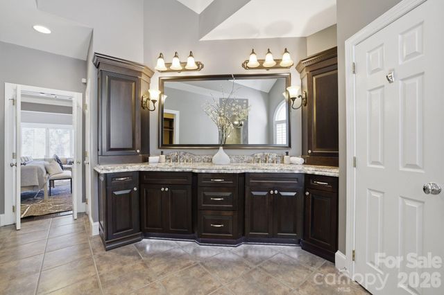 144 Mariner Pointe Lane, Mooresville, NC 28117