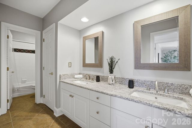 144 Mariner Pointe Lane, Mooresville, NC 28117