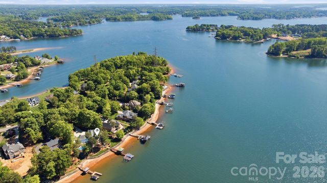 144 Mariner Pointe Lane, Mooresville, NC 28117