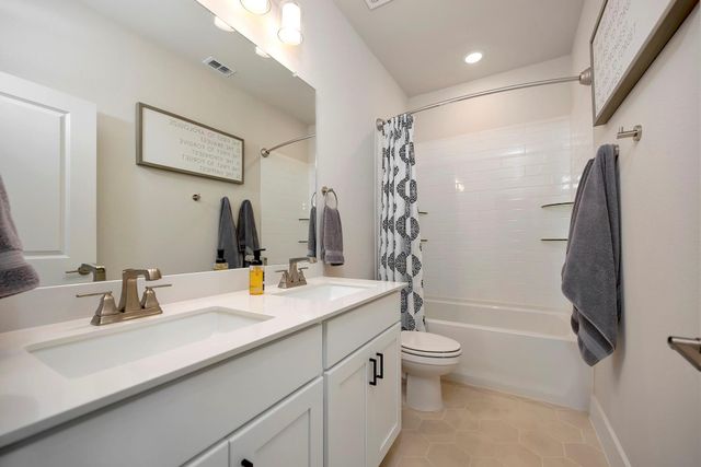 4720 Smokey Quartz Lane, Arlington, TX 76005