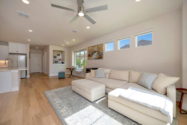4720 Smokey Quartz Lane, Arlington, TX 76005