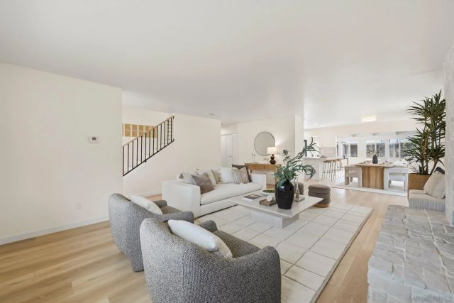 7420 Teasdale Ave, San Diego, CA 92122