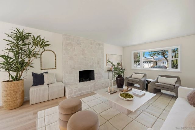 7420 Teasdale Ave, San Diego, CA 92122