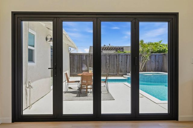 7420 Teasdale Ave, San Diego, CA 92122