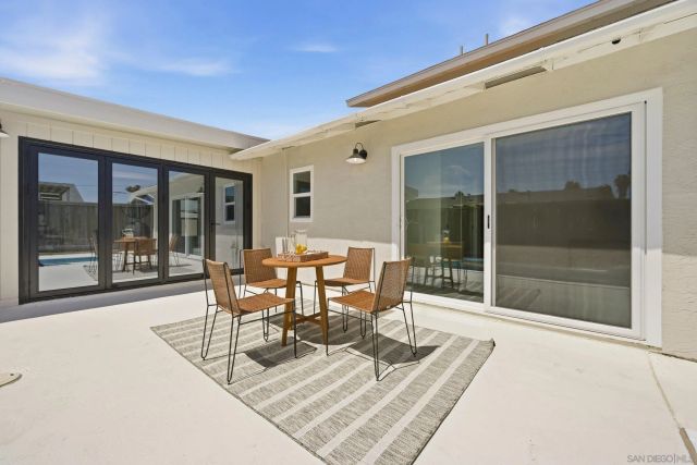 7420 Teasdale Ave, San Diego, CA 92122