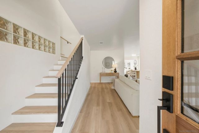 7420 Teasdale Ave, San Diego, CA 92122